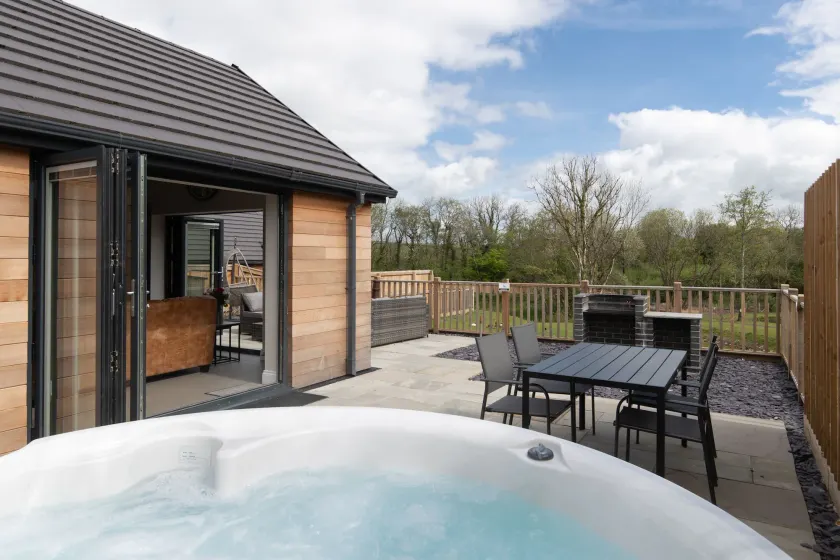 Cedar Cottage - Image 1