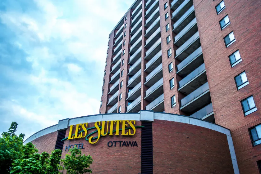 Les Suites Hotel Ottawa - Image 1