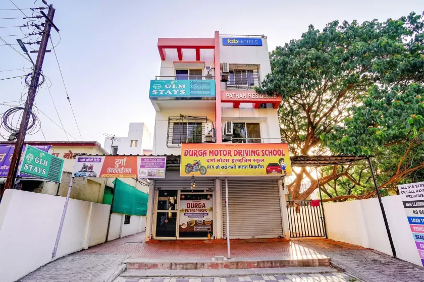 FabHotel Diamond Stay - Image 1