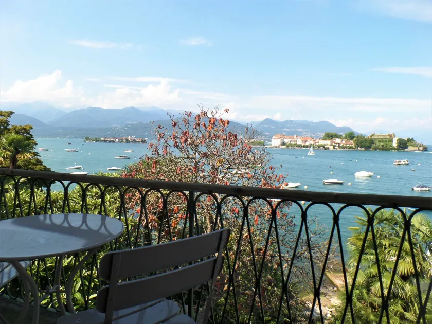 Baia - Image 1