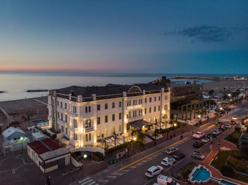 Kursaal Hotel - Image 1