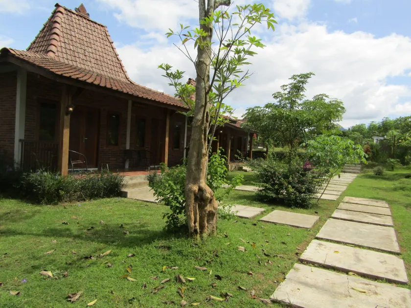 Balkondes Bumiharjo (Kampung Dolanan) - Image 1