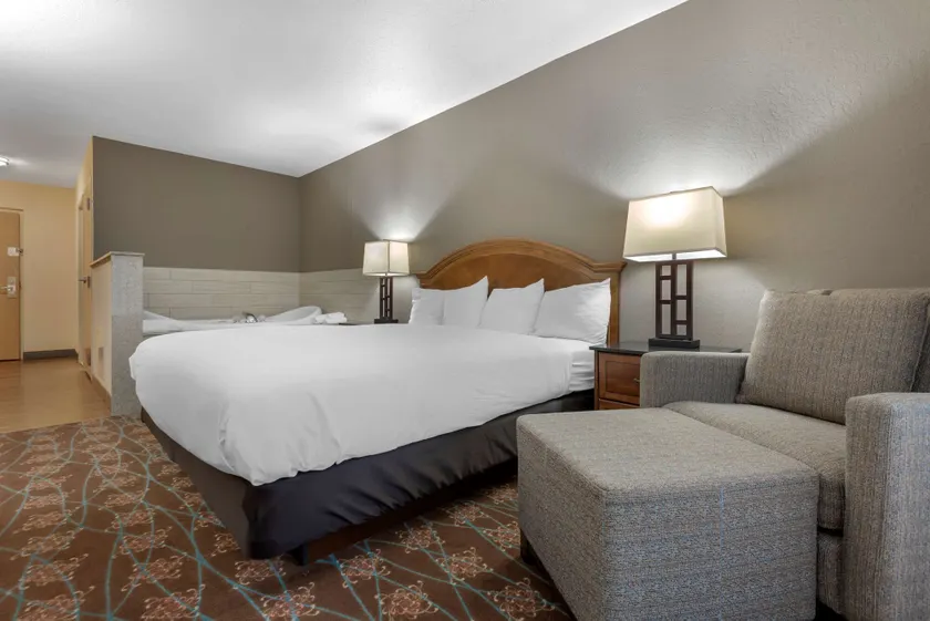 Best Western University Inn - Image 1