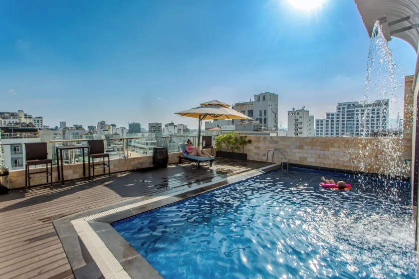 Richico Apartments And Hotel - Image 1