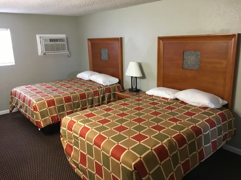 Red Carpet Motel - Image 1