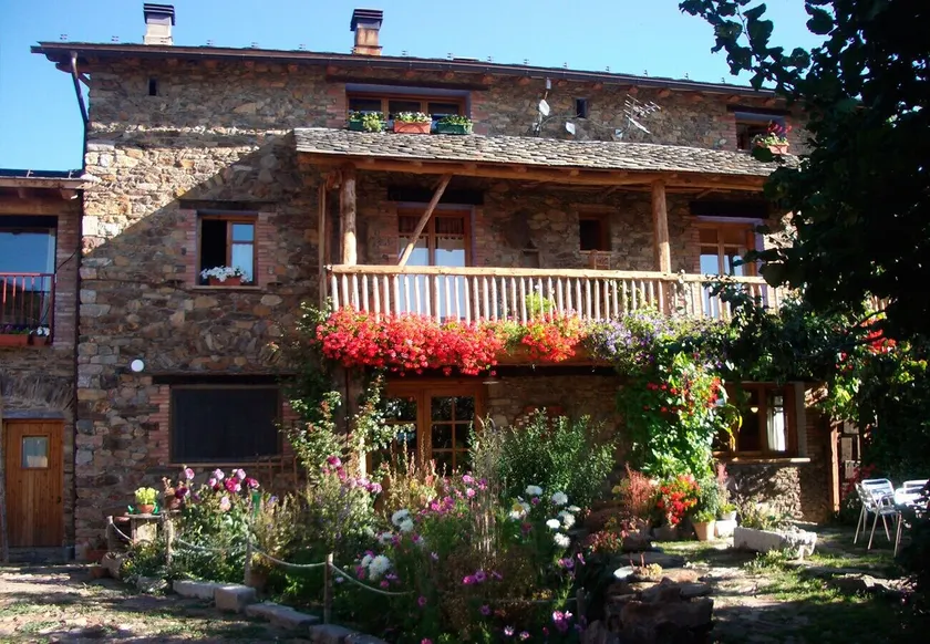 Hostal D'Éller - Image 1