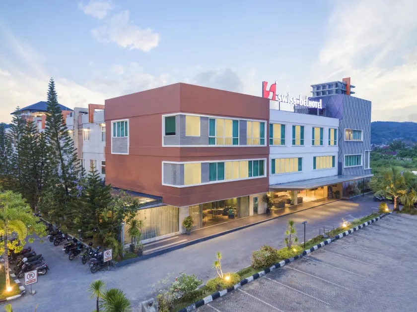 Swiss-Belhotel Kendari - Image 1