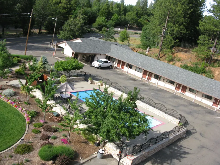 Mother Lode Motel - Image 1
