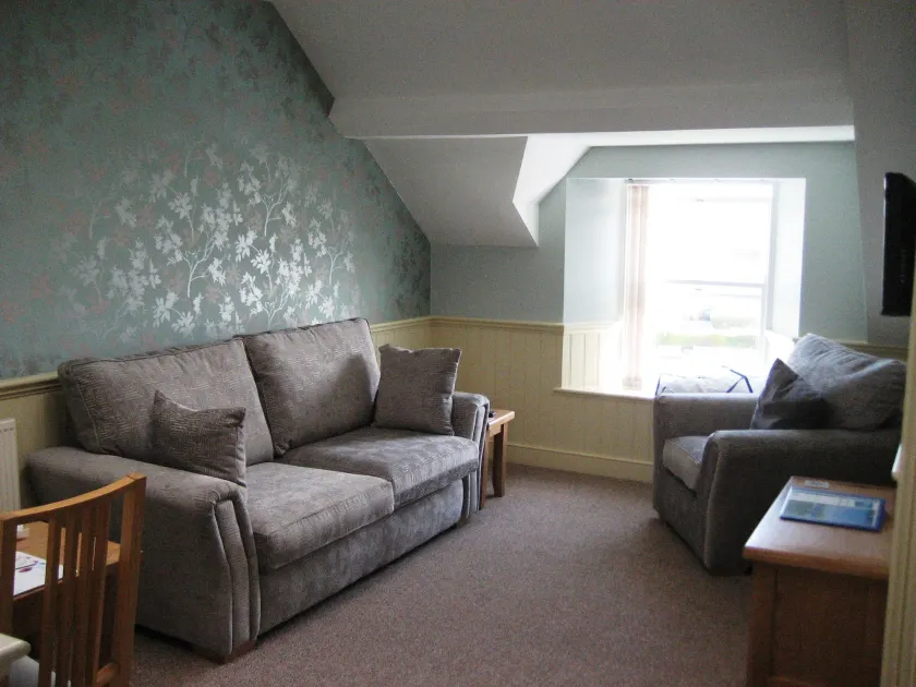 Glenholme Apartments - Image 1