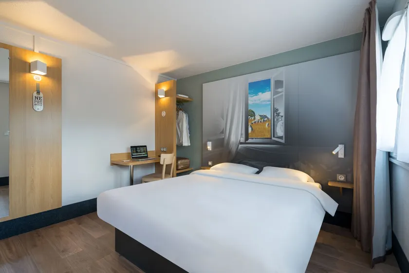 Hôtel YFF - Image 1