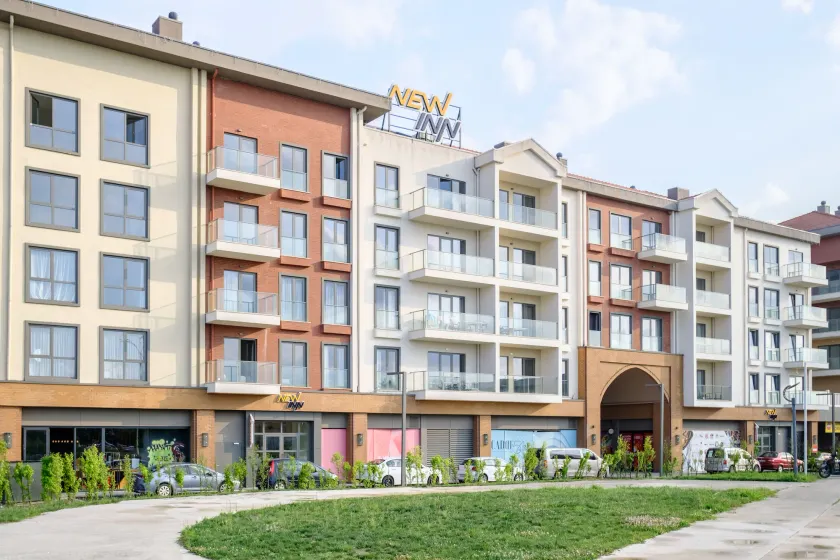 NEW INN Hotel Cadde 54 Mall - Image 1