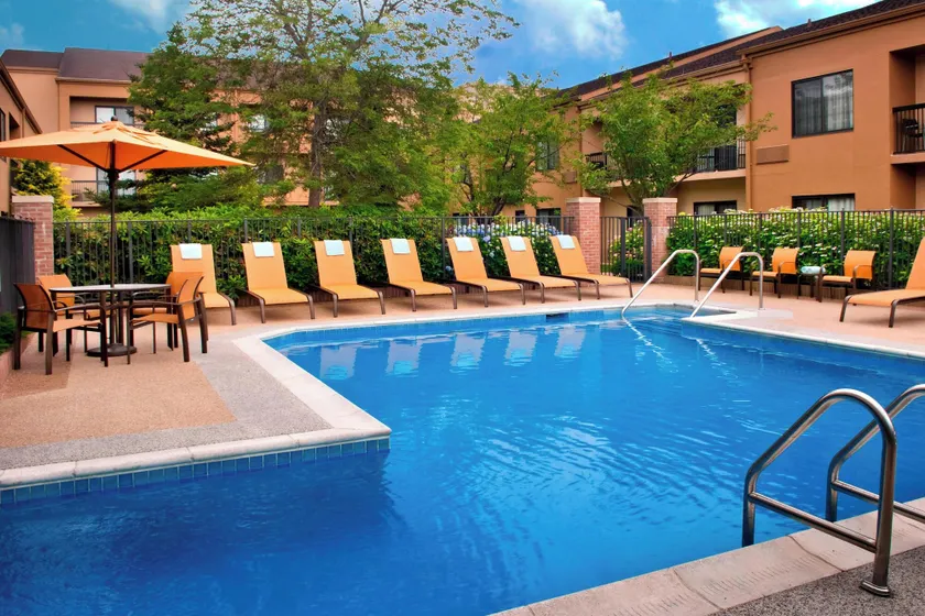 Sonesta Select Newport Middletown - Image 1