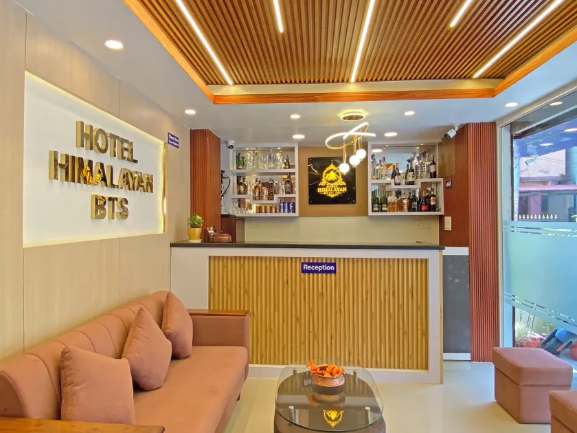 Hotel Himalayan BTS - Lobby