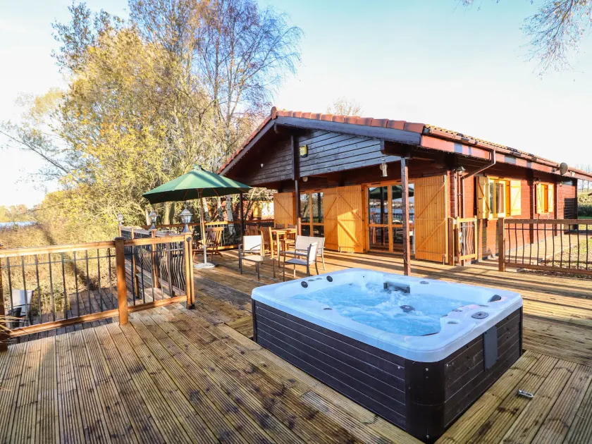Osprey Lodge - Image 1