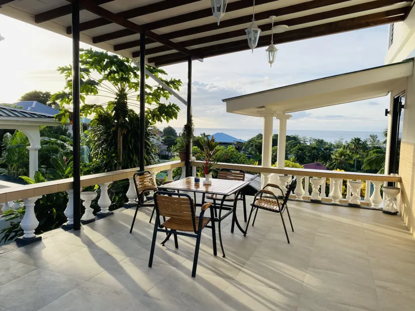 Oceanic View Apartments - Image 1