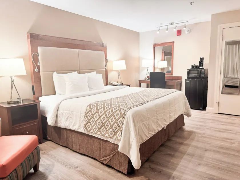 Clayton Plaza Hotel & Extended Stay - Image 1