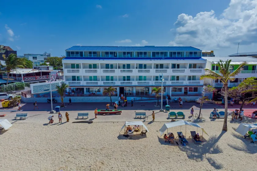 Hotel Bahia Sardina - Image 1