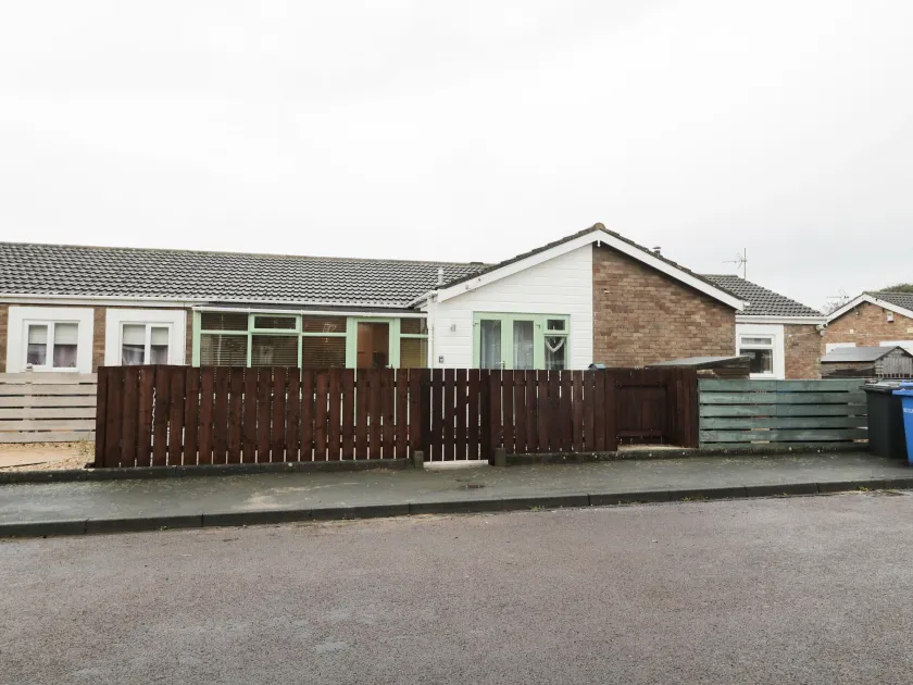 Swale Cottage - Image 1
