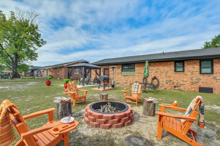 1 Mi to Fort Bragg: Family Home w/ Backyard - Image 1