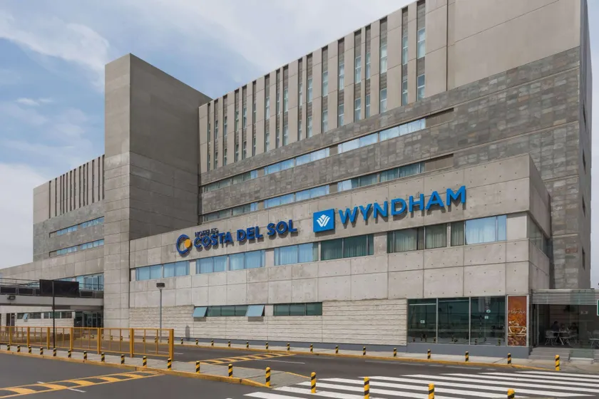 Wyndham Costa del Sol Lima Airport - Image 1