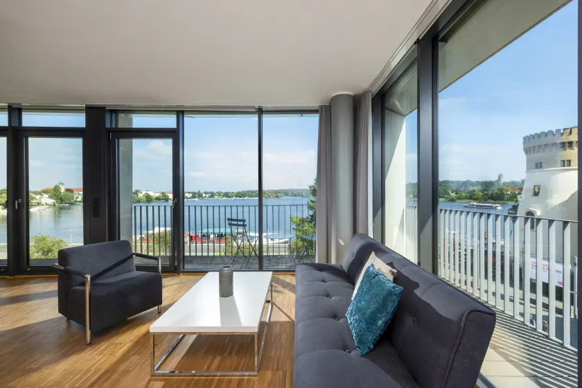 Waveboard Hotel & Boardinghouse - Image 1