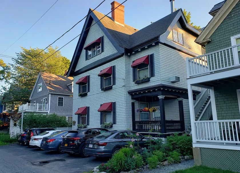 Hearthside Inn - Image 1