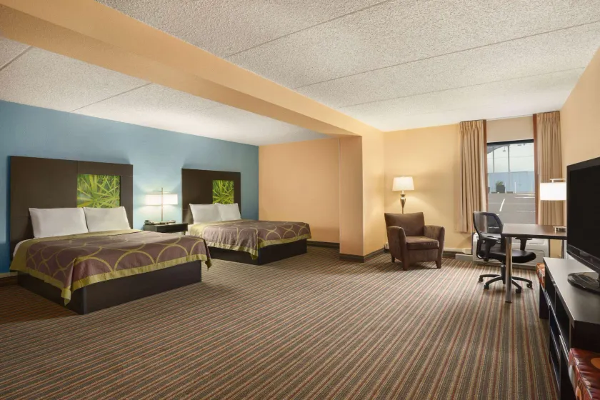 Super 8 by Wyndham Mount Laurel - Image 1