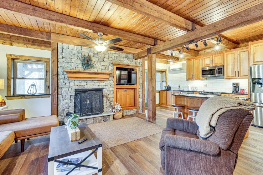 Hike & Relax Fireside: Peaceful Gem in Soddy-daisy - Image 1
