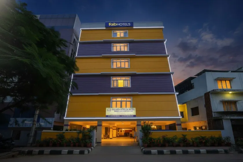 FabHotel Golden Hitech - Nr Hitech City - Image 1