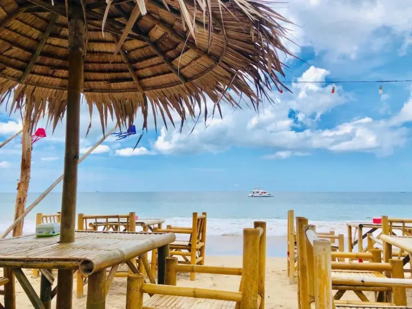 Lanta Palm Beach Resort , Beach Bungalow - Koh Lanta - Image 1