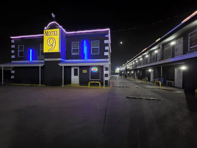 Motel 9 - Image 1