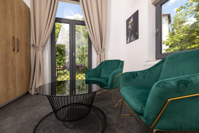 Haller Boutique - Image 1