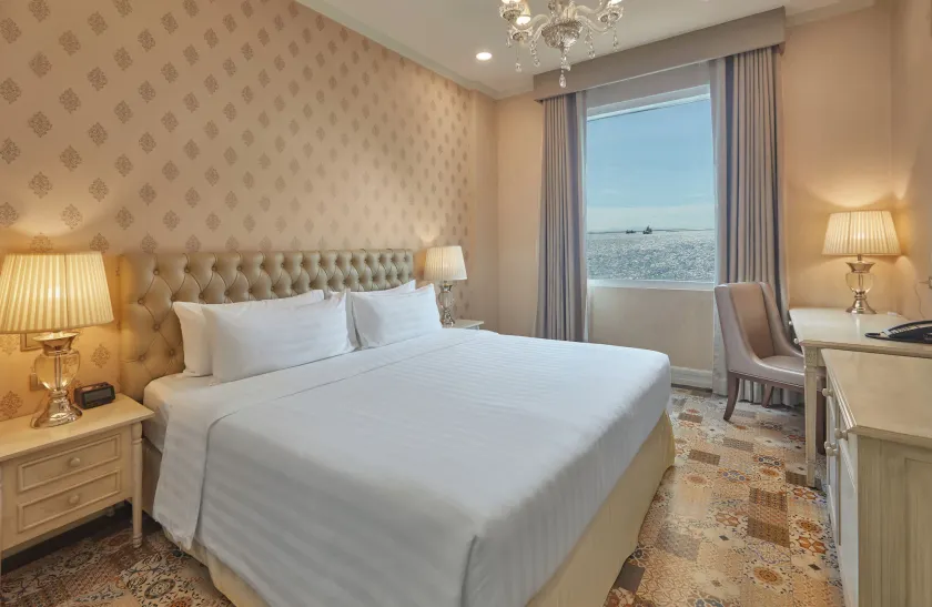 Rizal Park Hotel - Image 1