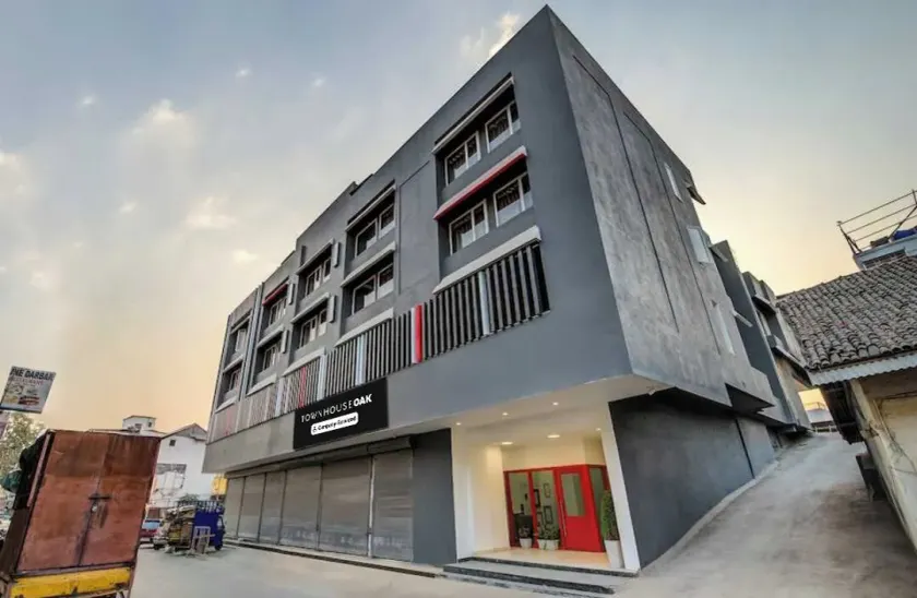 Townhouse MG Road Pune - Image 1