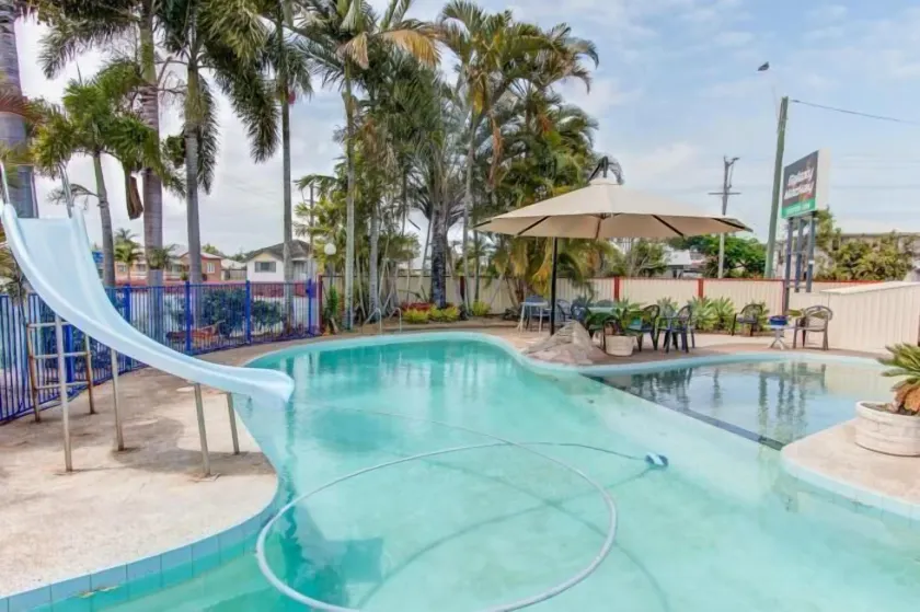 Galaxy Mackay Motor Inn - Image 1