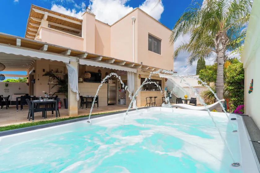B&B Annita - Image 1