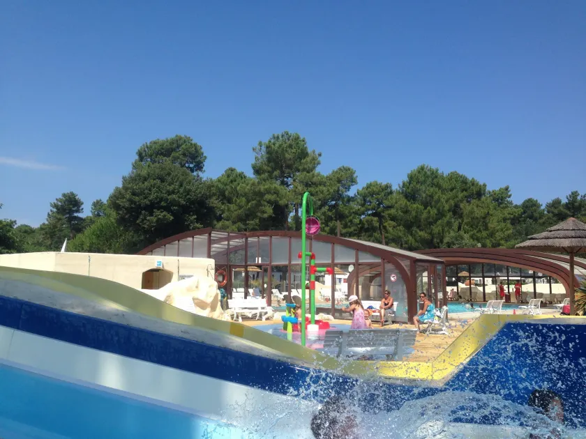 Plaisirs Nature à La Pignade - Indendørs pool