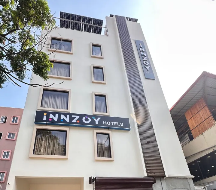 Innzoy Hotels - DLF Road - Image 1