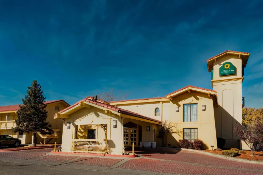 La Quinta Inn by Wyndham Farmington - Image 1