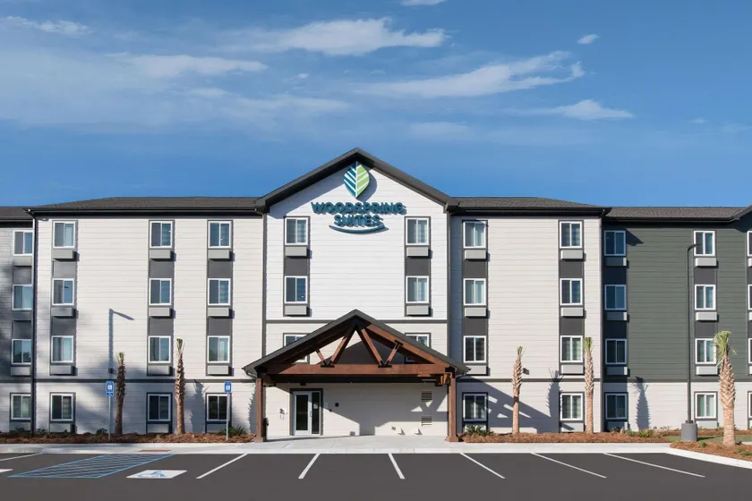 WoodSpring Suites Savannah Pooler - Image 1