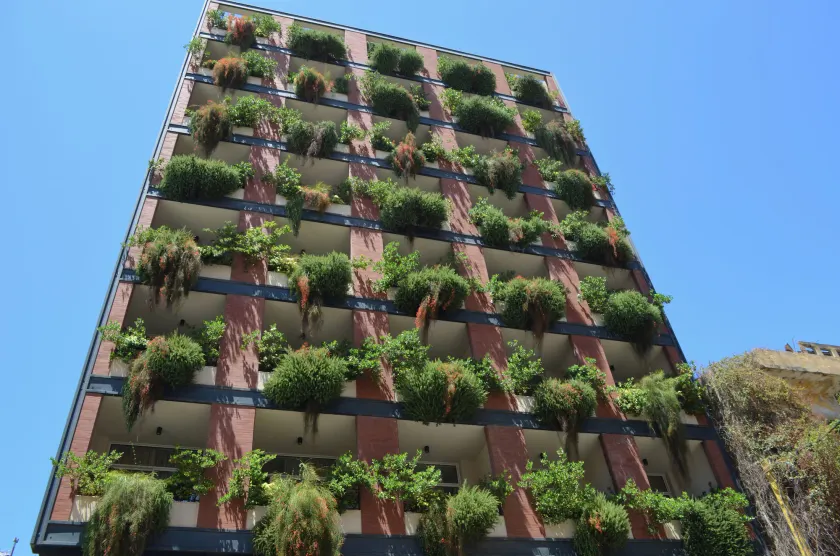 Nest 1 Hotel - Image 1
