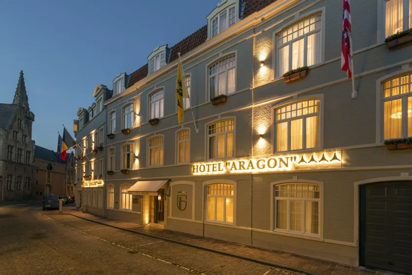 Hotel Aragon - Image 1