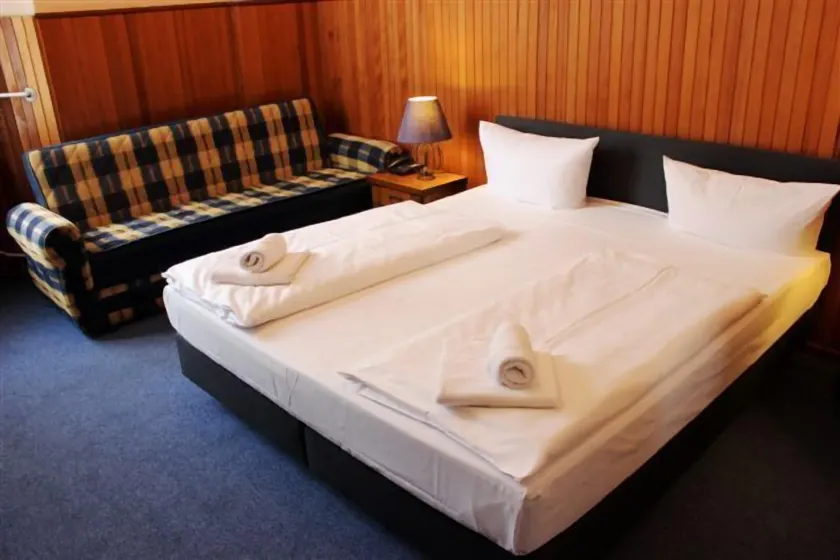 Hotel-Pension Rheingold am Kurfürstendamm - Image 1