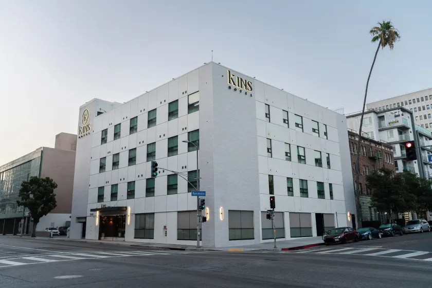 Kins Hotel - Image 1