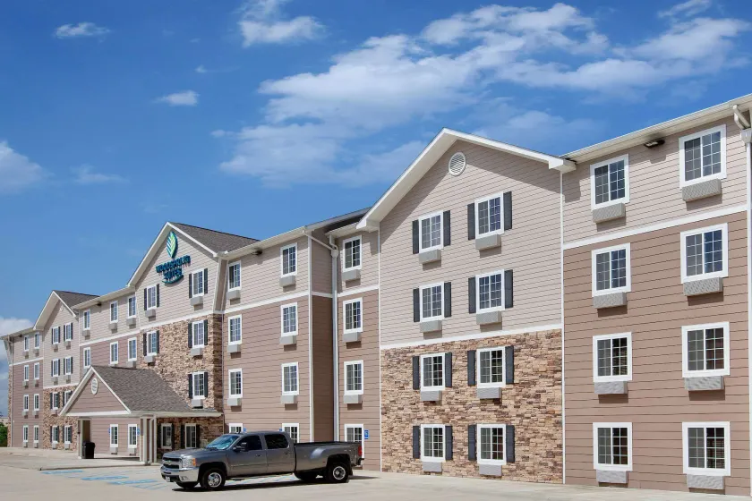 WoodSpring Suites Lake Charles - Image 1