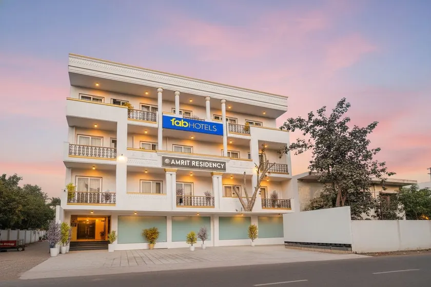 FabHotel Amrit Luxury Inn- Near Candor Tech Space - Image 1