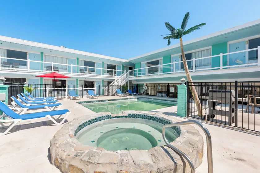 Mango Motel Wildwood Beach & Boardwalk - Image 1
