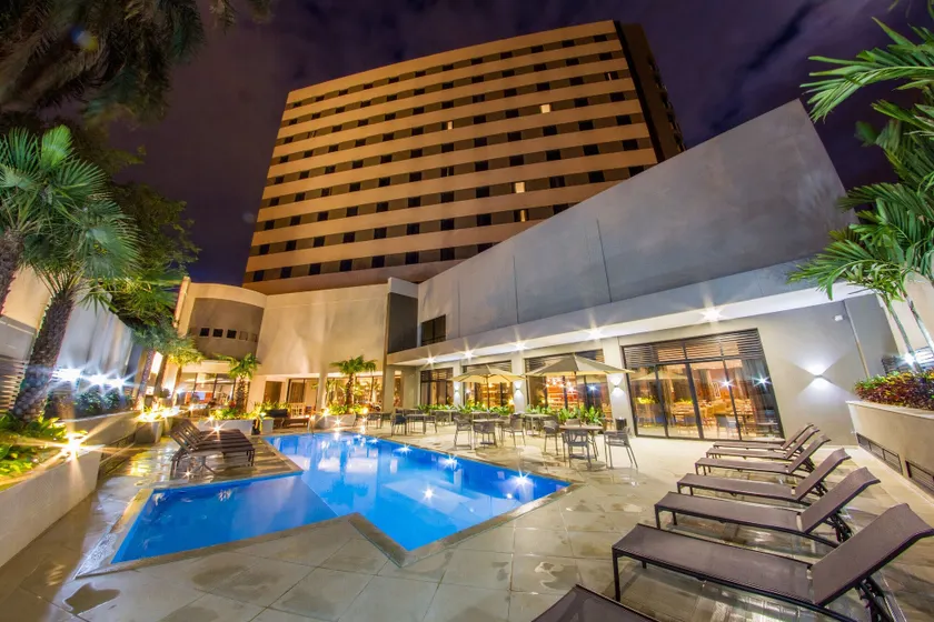 JL Hotel by Bourbon - Image 1