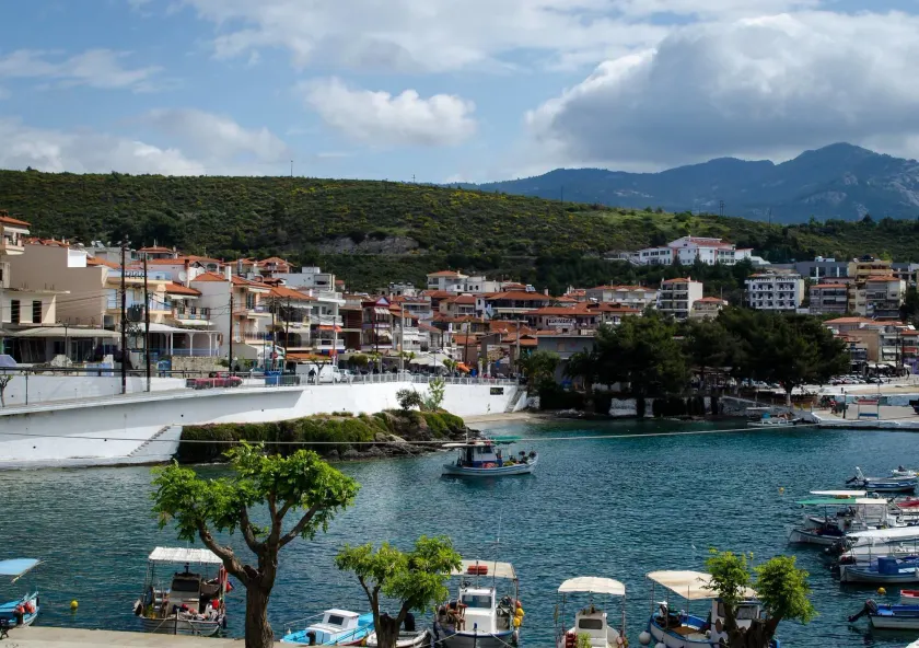 Hotel Papagalos - Image 1
