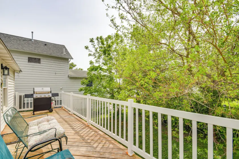 Mississippi River Retreat w/ Views: Walk to Water - Image 1